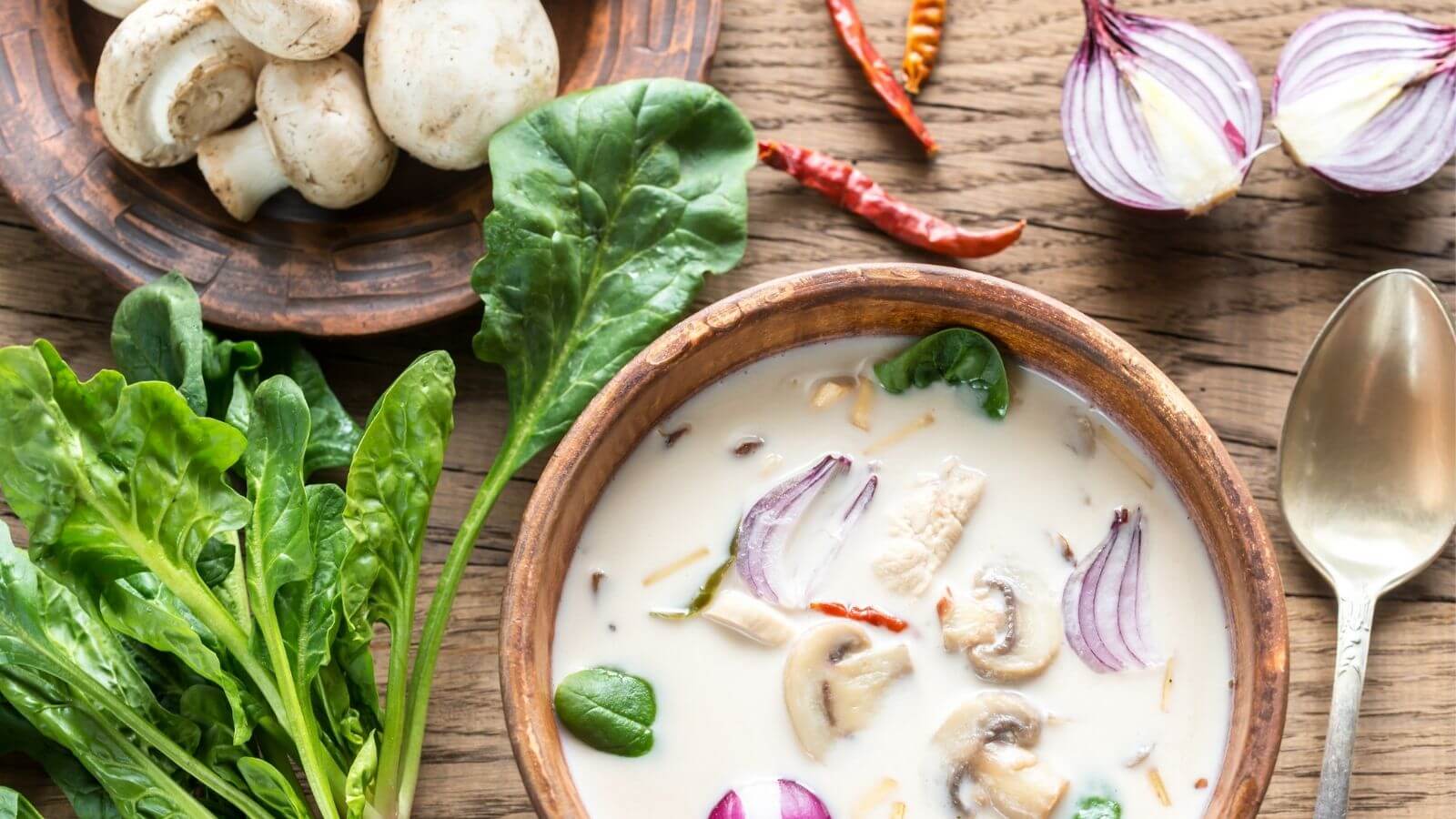 Thai Suppe mit Hühnchen